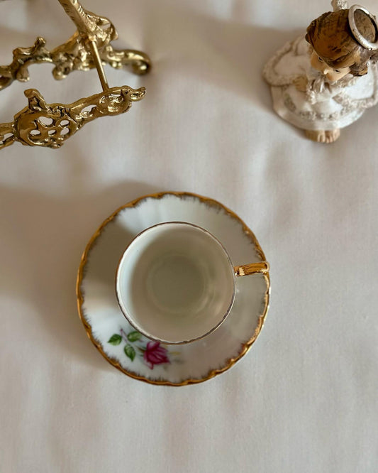 كوب ياباني صغير