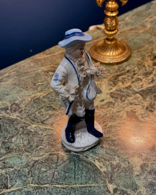 مجسم بورسلان هولندي