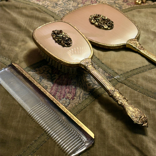 طقم تسريحة فنتج