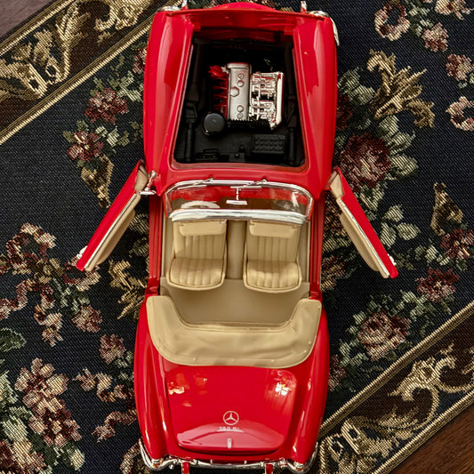 مجسم سيارة Mercedes