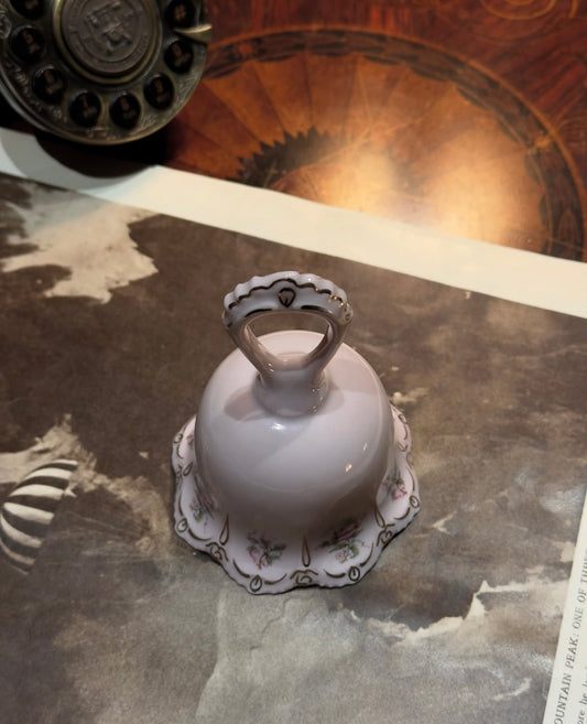 جرس من البورسلان