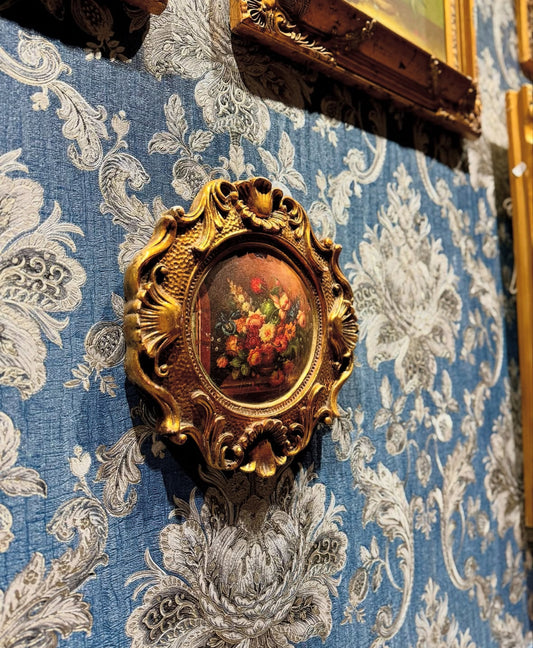 لوحتين ورد باطار مزخرف