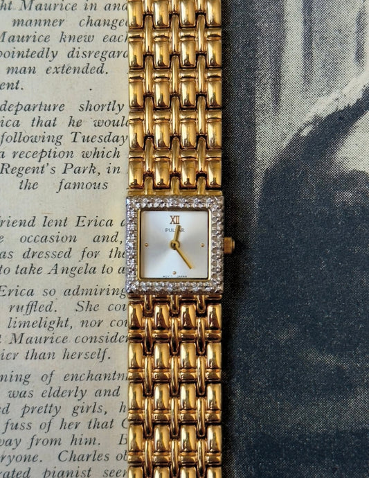 ساعة نسائية فنتج Pulsar