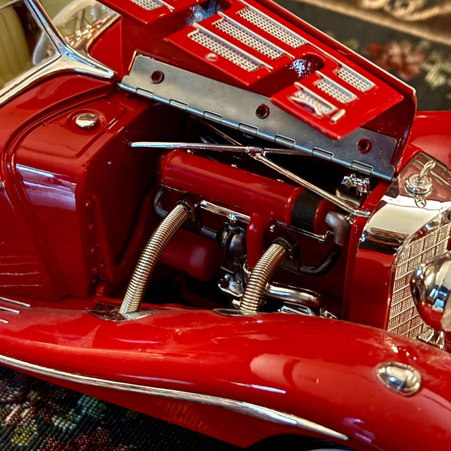 مجسم سيارة Mercedes