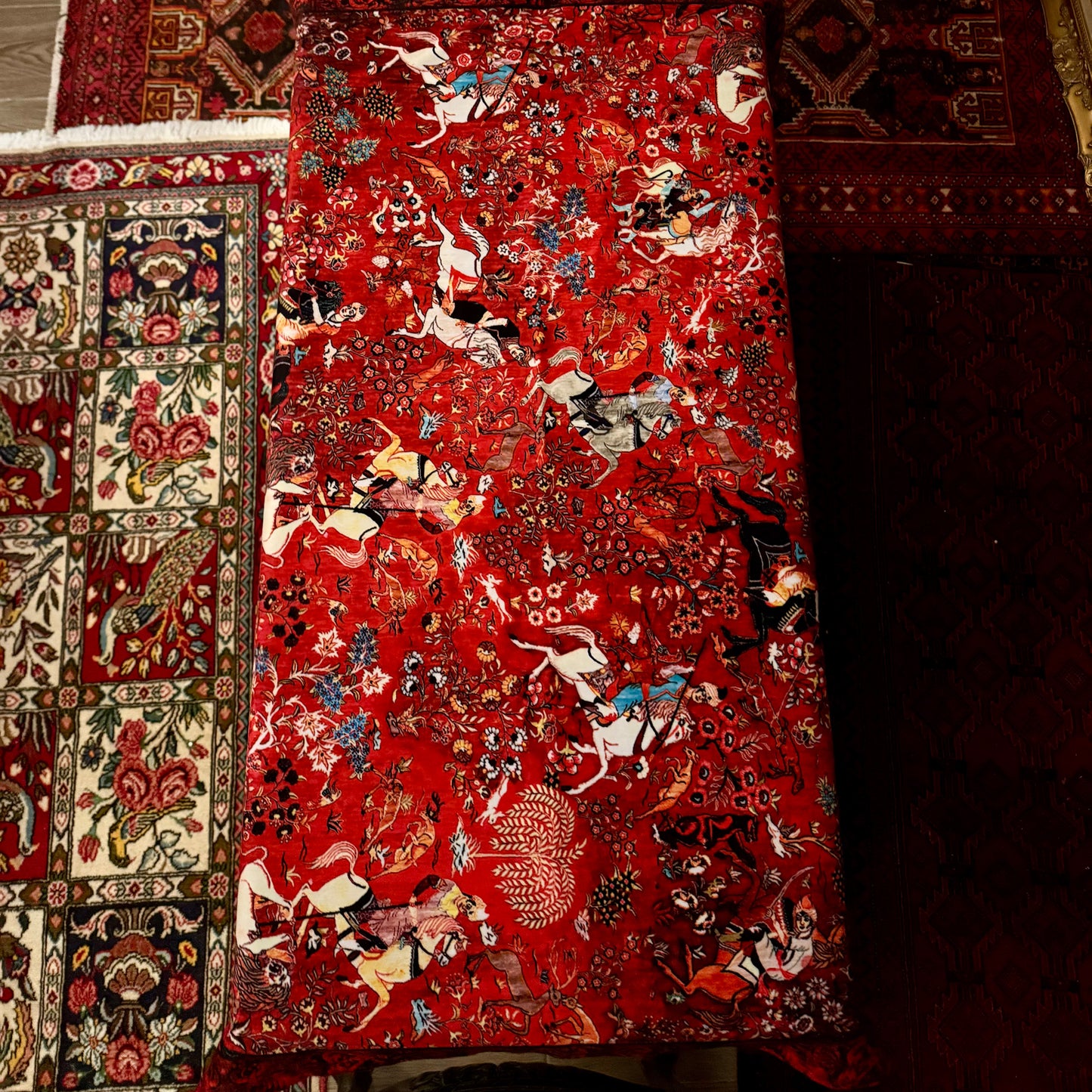 مفرش ايراني مخمل