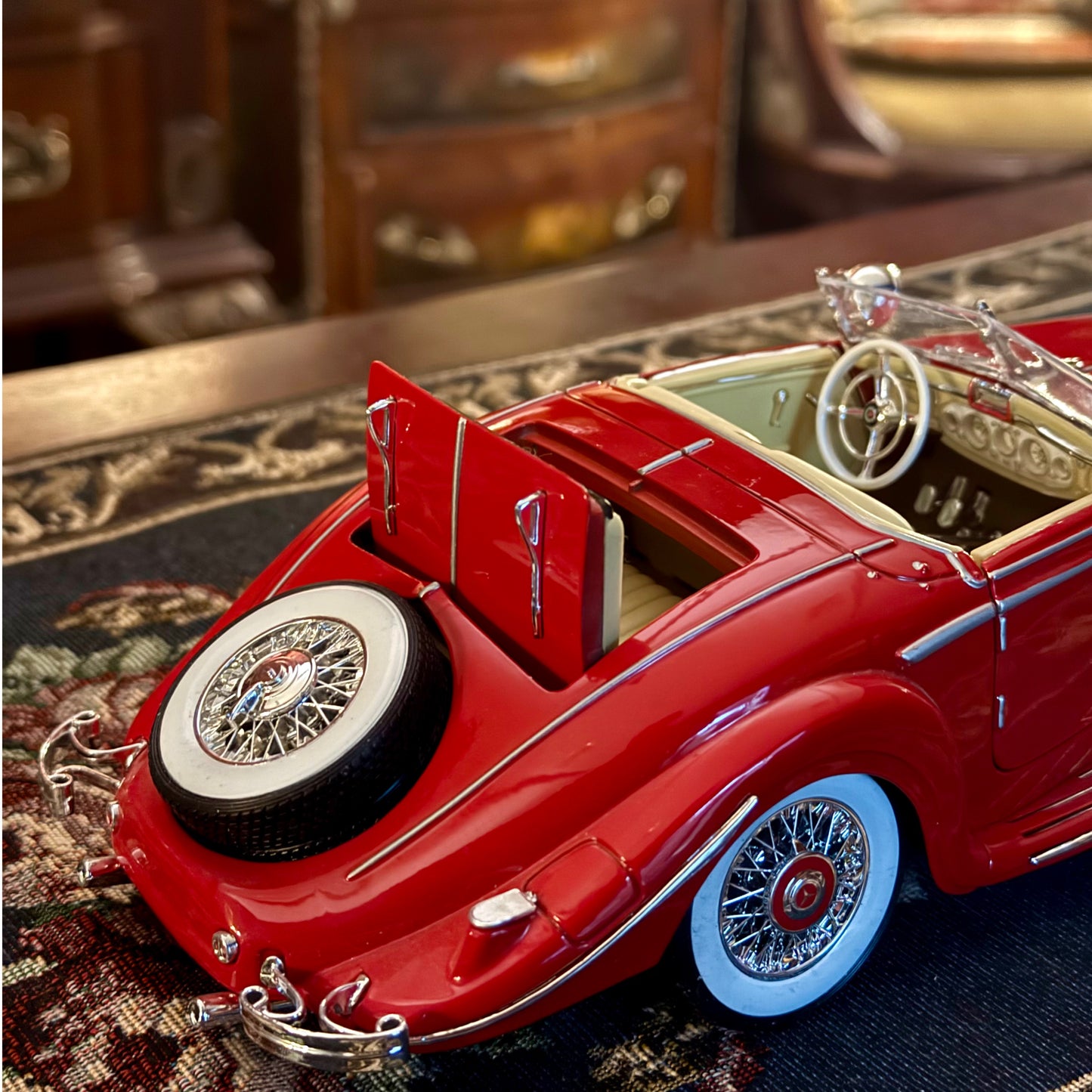 مجسم سيارة Mercedes