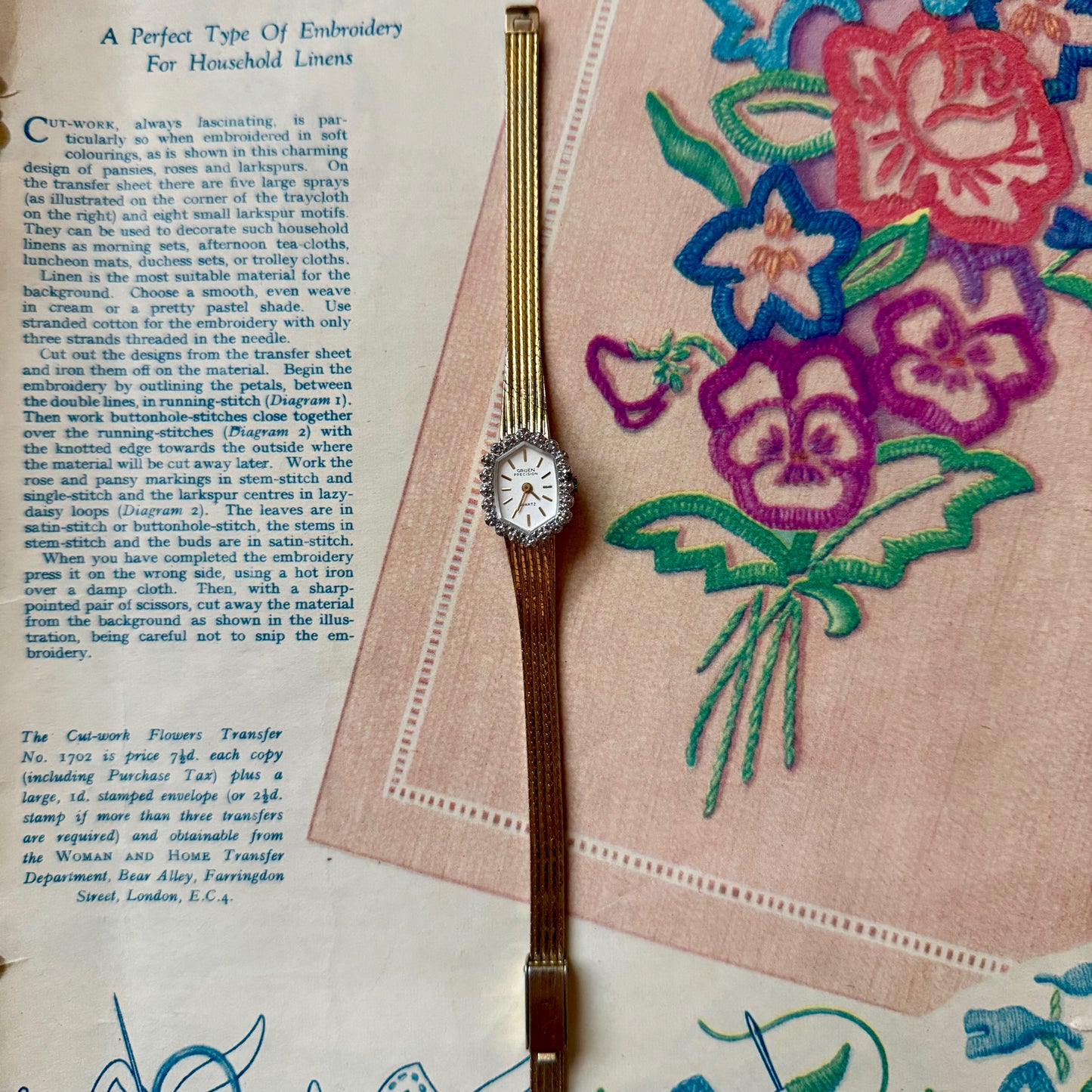 ساعة نسائية gruen