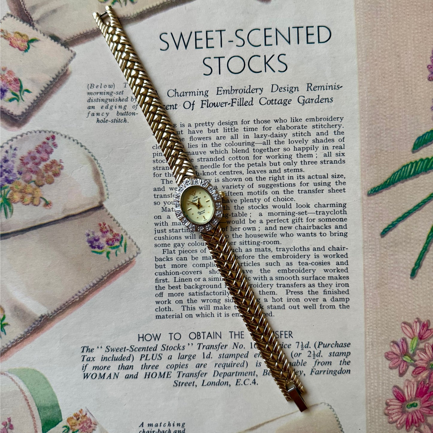 ساعة نسائية jules jurgensen