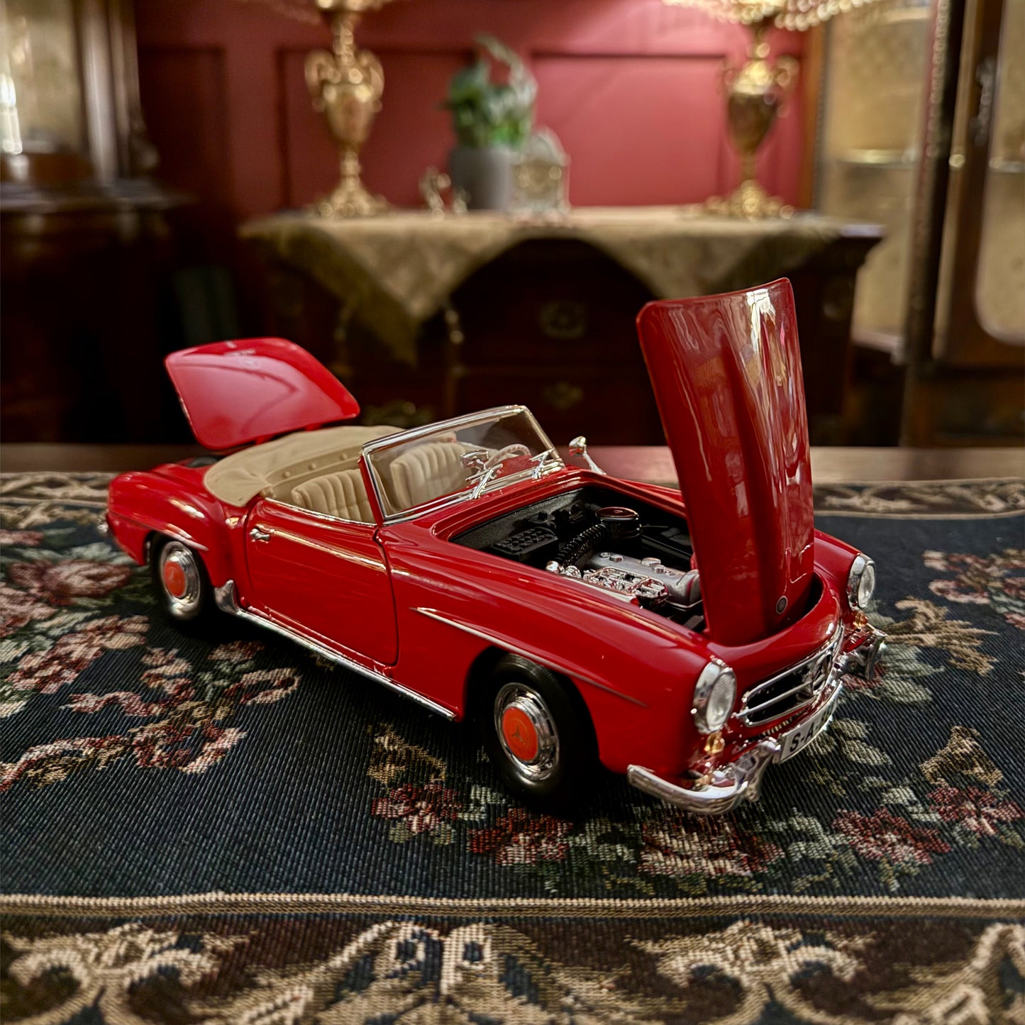 مجسم سيارة Mercedes