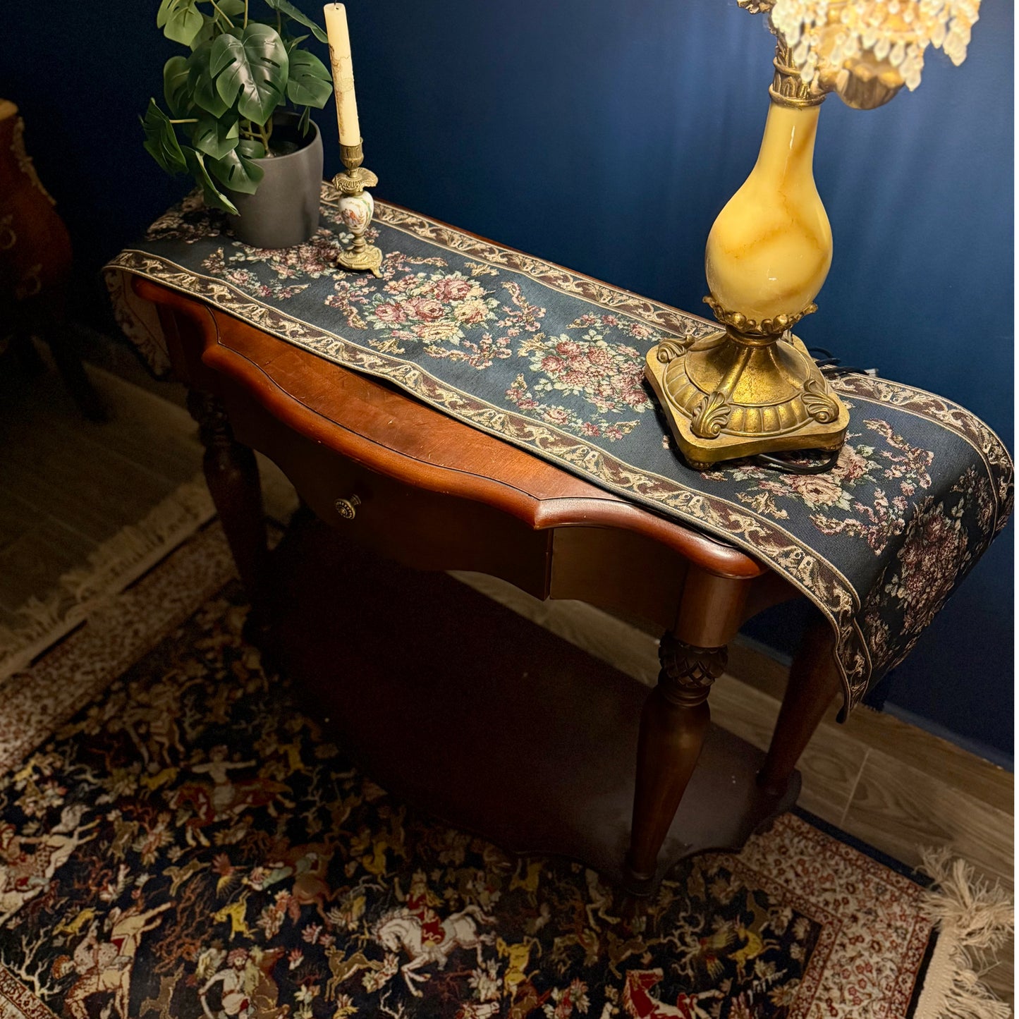 كونسول خشبي فنتج