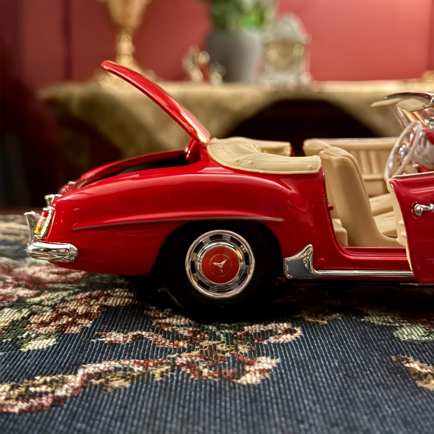 مجسم سيارة Mercedes