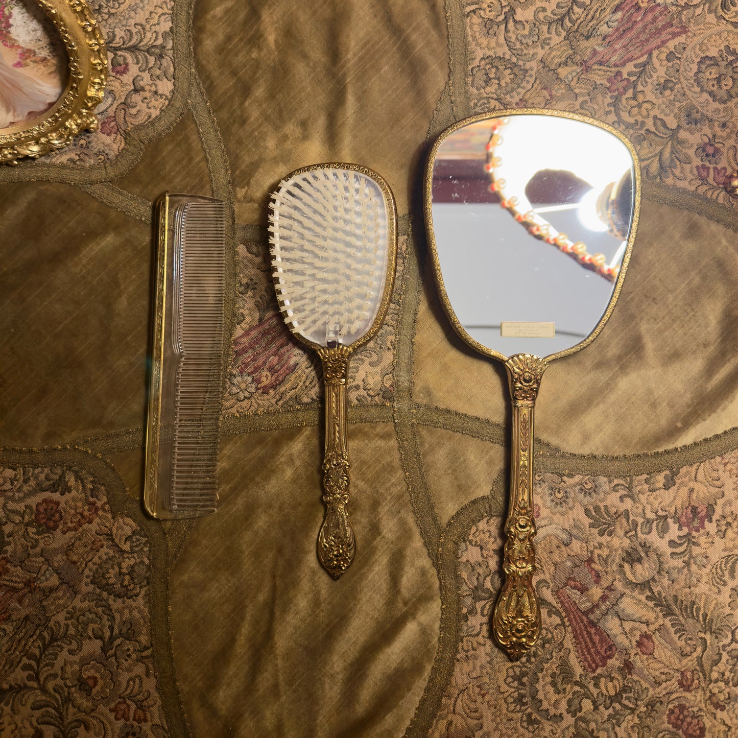 طقم تسريحة فنتج