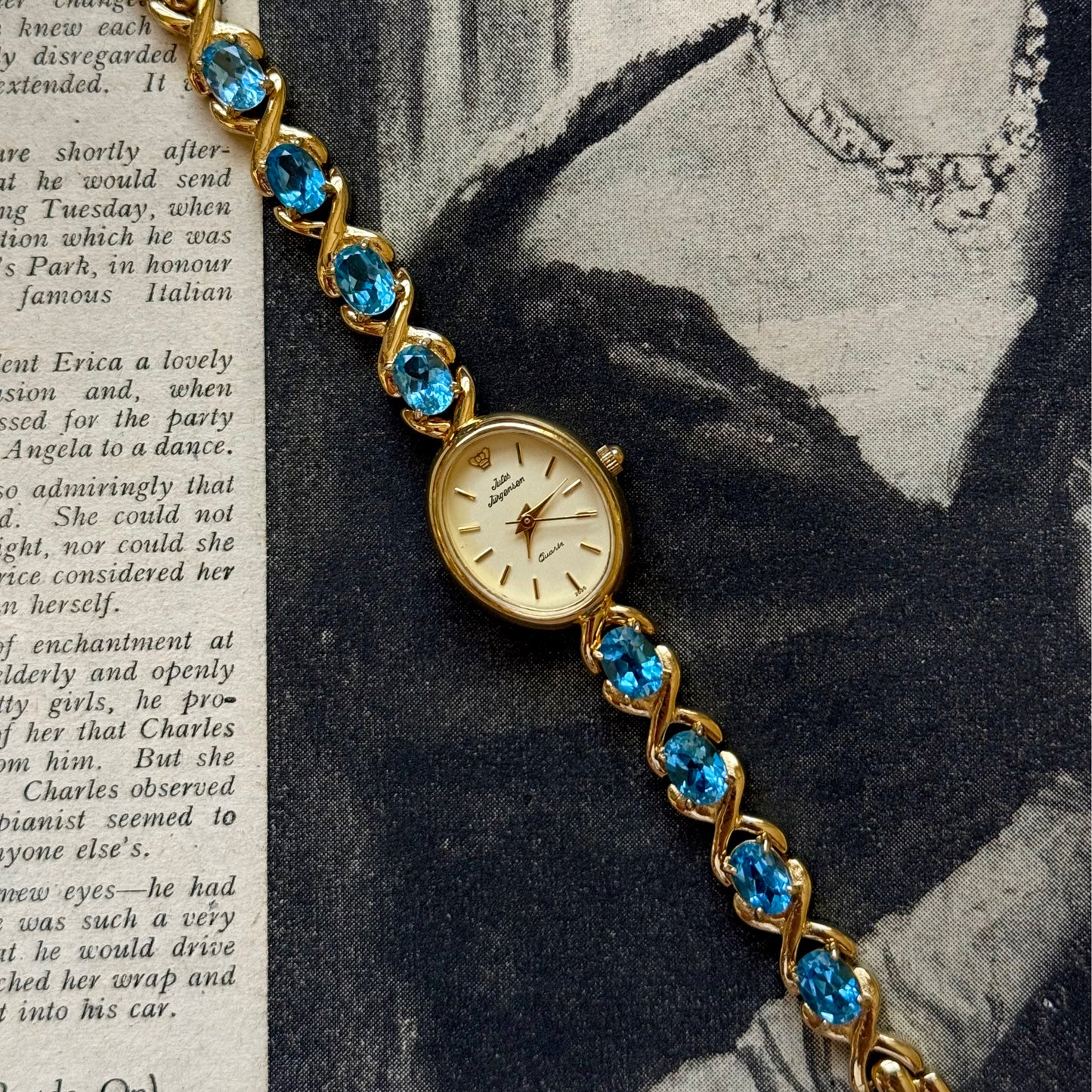 ساعة نسائية jules jurgensen