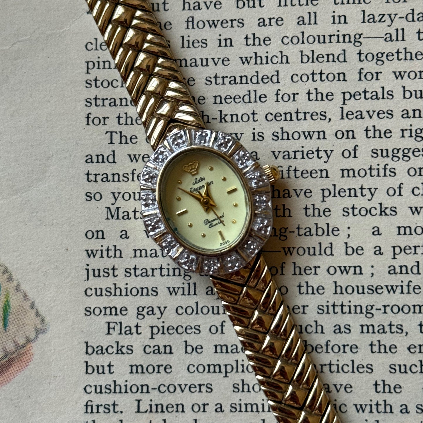 ساعة نسائية jules jurgensen