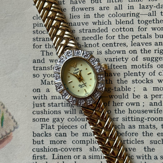 ساعة نسائية jules jurgensen