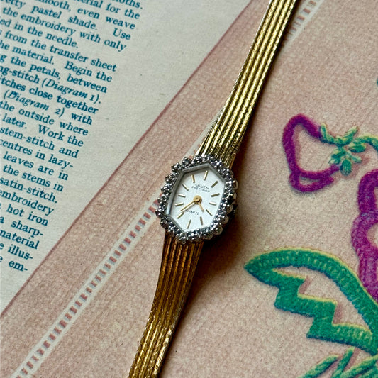 ساعة نسائية gruen