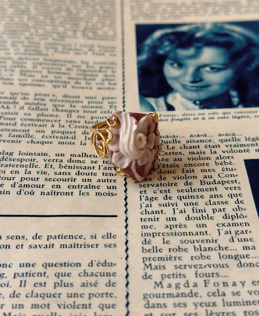 خاتم نسائي Cameo