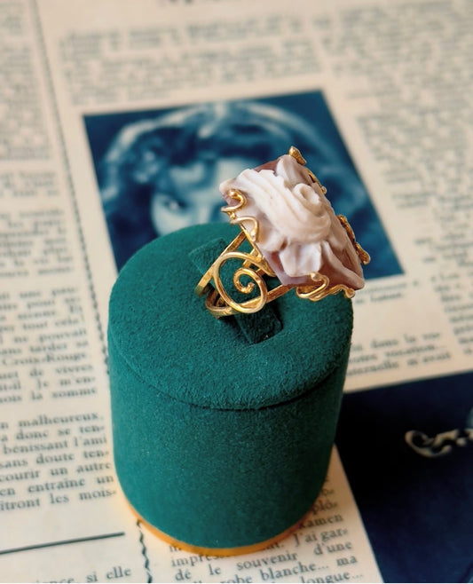 خاتم نسائي Cameo