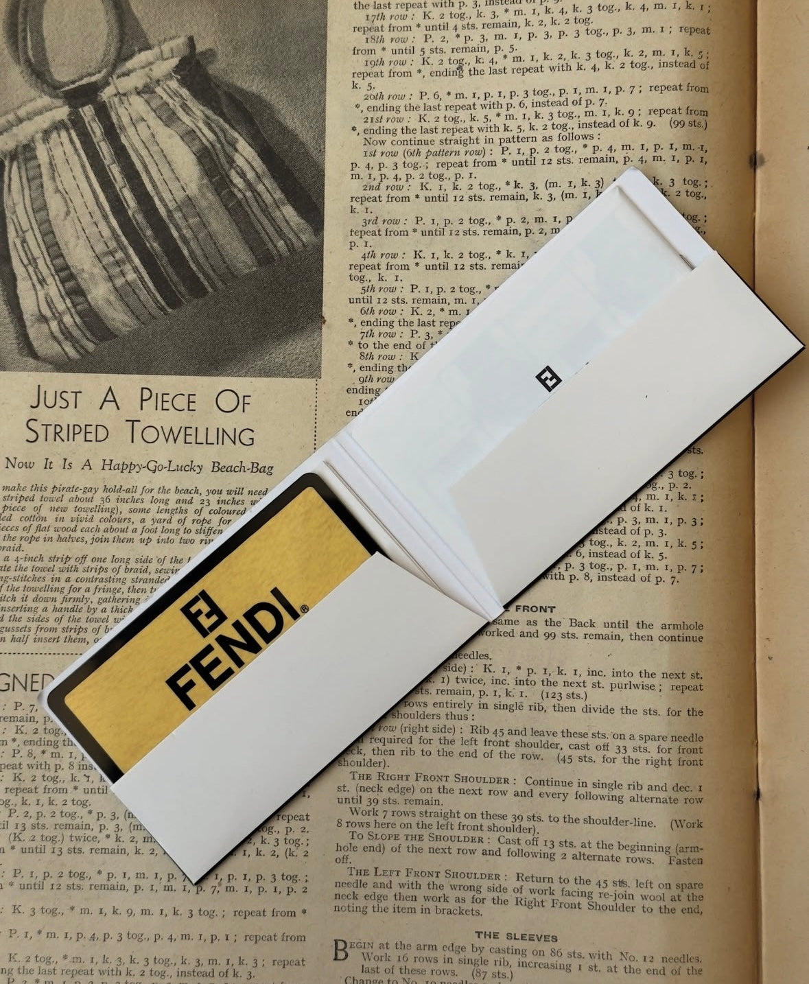ساعة نسائية فنتج Fendi